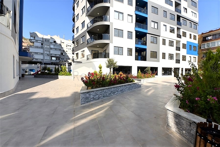 2+1 apartment for sale in the center of Alanya