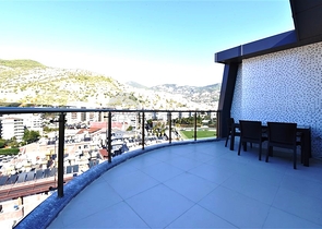 2+1 apartment for sale in the center of Alanya