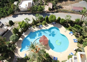 2+1 Apartment with sea view in Mahmutlar