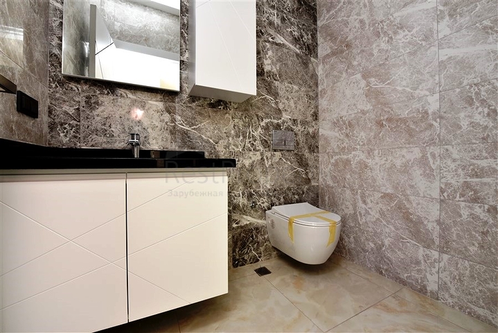 2+1 penthouse with sea view on Cleopatra