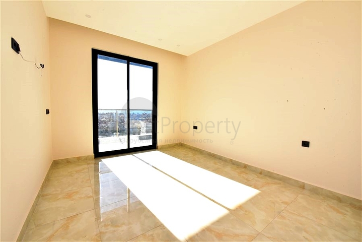 2+1 penthouse with sea view on Cleopatra