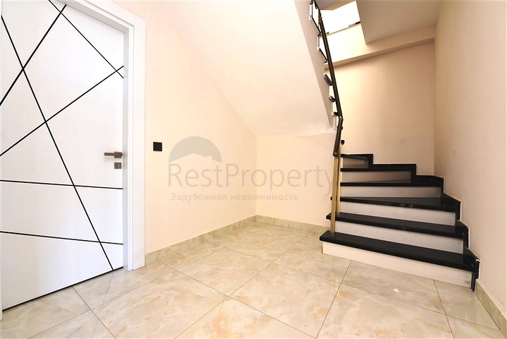 2+1 penthouse with sea view on Cleopatra