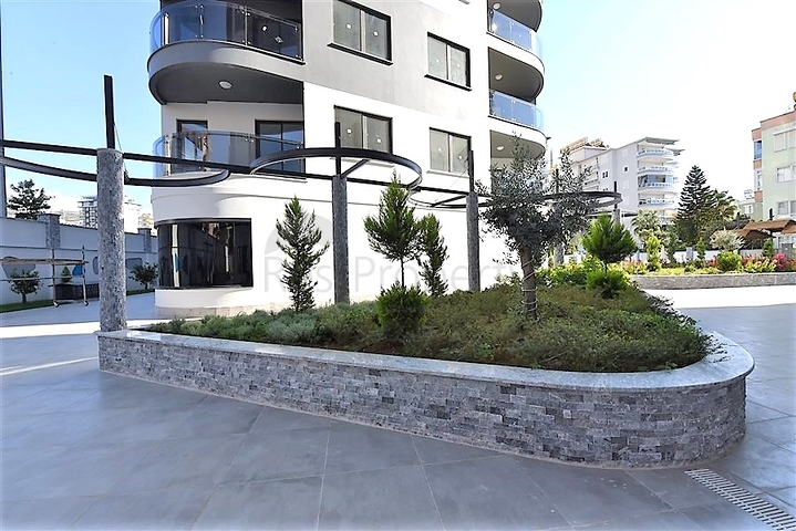 2+1 penthouse with sea view on Cleopatra