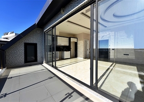 2+1 penthouse with sea view on Cleopatra