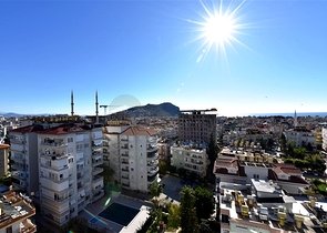 2+1 penthouse with sea view on Cleopatra