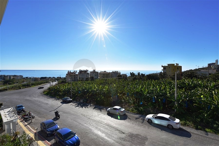 2+1 penthouse on Cleopatra