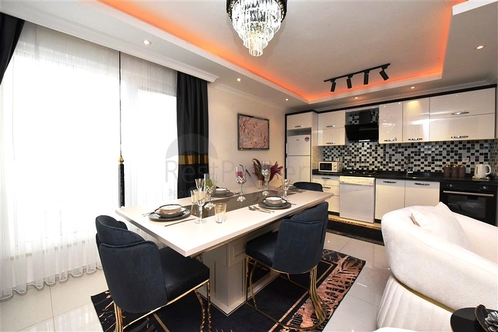 2+1 penthouse on Cleopatra