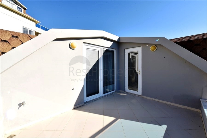 2+1 penthouse on Cleopatra