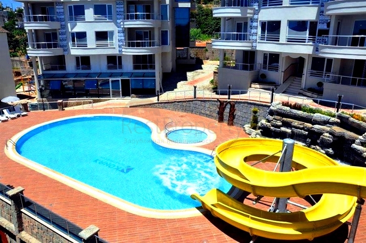 2+1 penthouse on Cleopatra