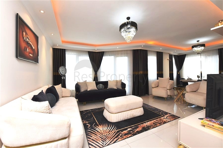 2+1 penthouse on Cleopatra