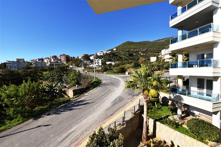 2+1 penthouse on Cleopatra