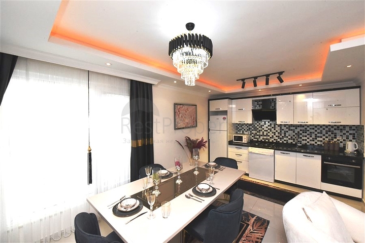 2+1 penthouse on Cleopatra