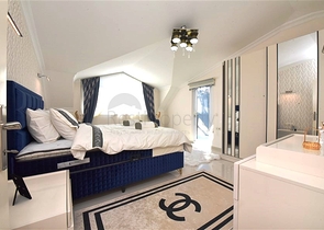 2+1 penthouse on Cleopatra