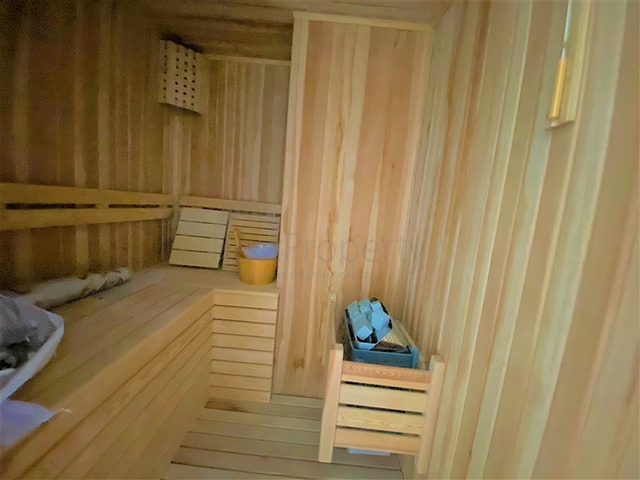 Penthouse with panoramic sea view in Tosmur area