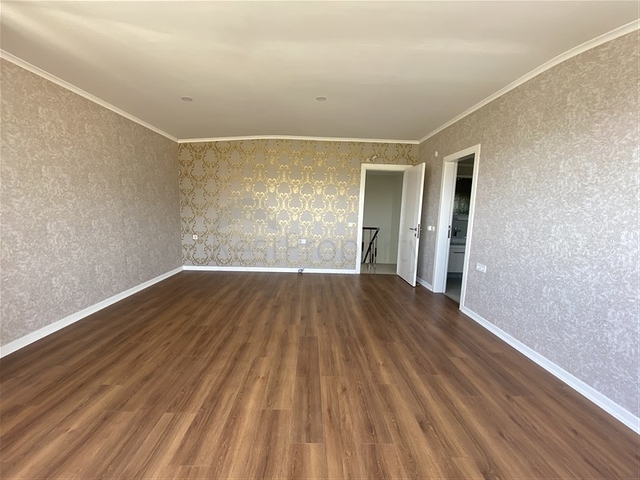 Penthouse with panoramic sea view in Tosmur area