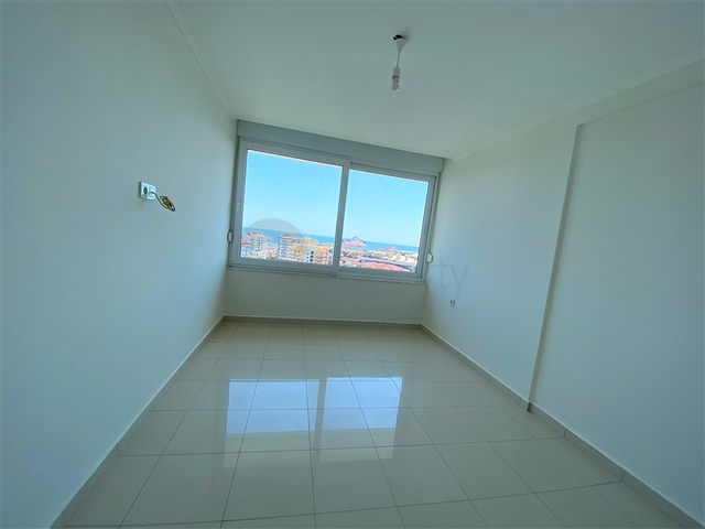 Penthouse with panoramic sea view in Tosmur area
