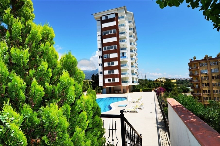 Penthouse with panoramic sea view in Tosmur area