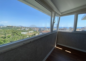 Penthouse with panoramic sea view in Tosmur area