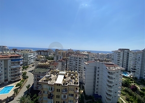 Penthouse with panoramic sea view in Tosmur area