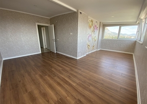 Penthouse with panoramic sea view in Tosmur area