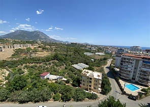 Penthouse with panoramic sea view in Tosmur area