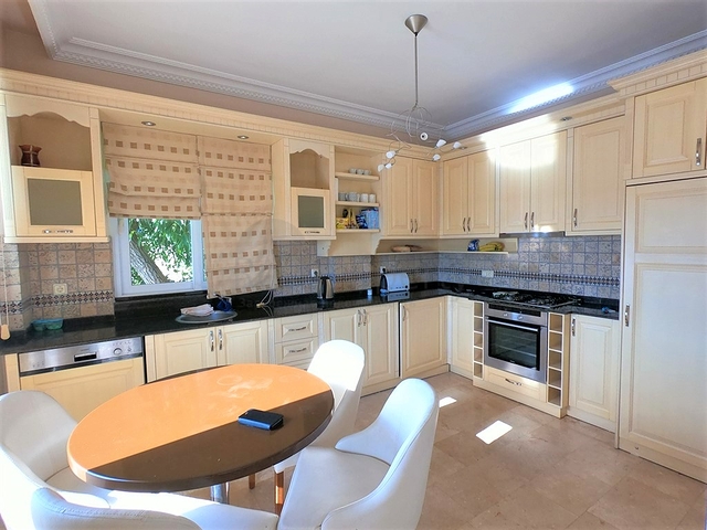 View villa in Kargicak area