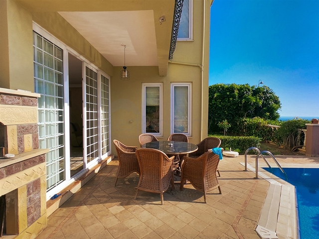 View villa in Kargicak area