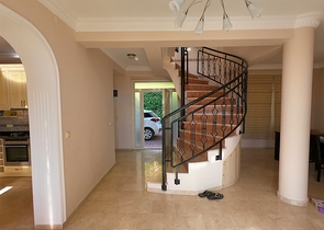 View villa in Kargicak area