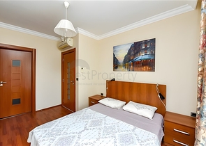 Furnished 2+1 apartment in a complex on the first coastline in the center of Alanya