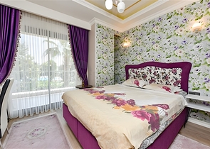 Two-bedroom apartment with Euro renovation, sea view and covered Parking