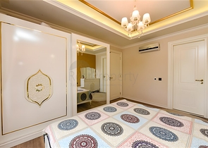 Two-bedroom apartment with Euro renovation, sea view and covered Parking