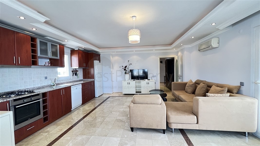 Apartment with sea view in Tosmur area