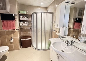 Apartment with sea view in Tosmur area