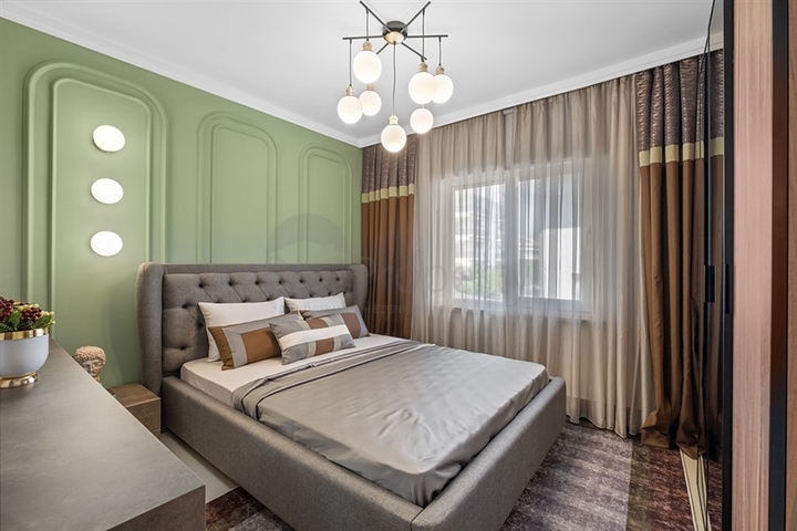 4+1 penthouse with designer renovation and stunning sea views