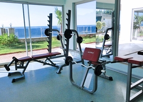 4+1 penthouse with designer renovation and stunning sea views