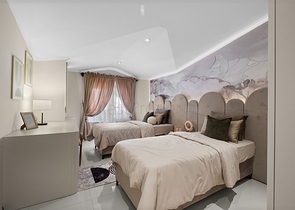 4+1 penthouse with designer renovation and stunning sea views