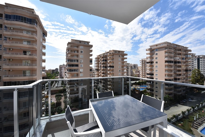 A 2+1 apartment in a residence with a hotel management system