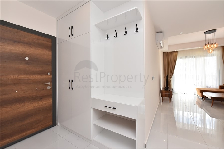 A 2+1 apartment in a residence with a hotel management system