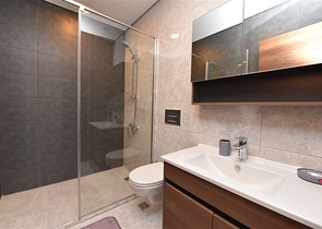 A 2+1 apartment in a residence with a hotel management system