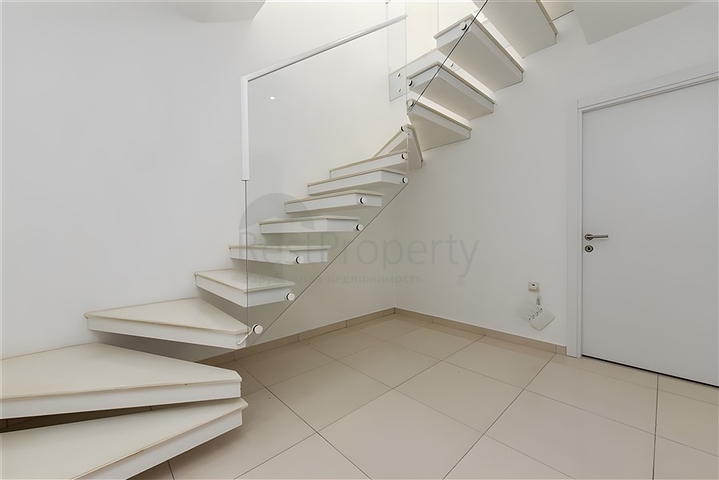 Spacious 3+1 duplex in the popular Kestel area