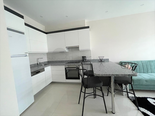 1+1 apartment in Kargicak area 200m from the sea