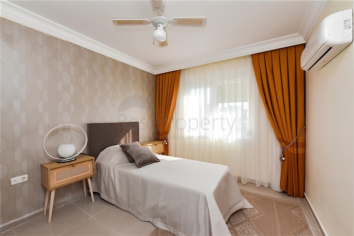 Spacious 2+1 apartment by the sea in the central area of Oba