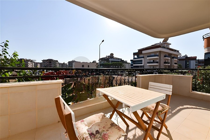 Spacious 2+1 apartment by the sea in the central area of Oba