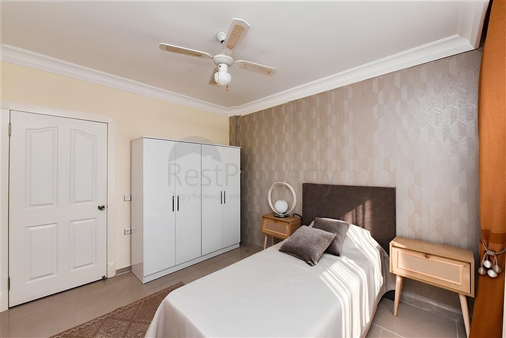 Spacious 2+1 apartment by the sea in the central area of Oba