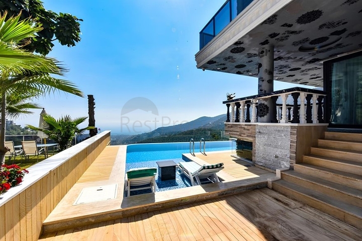 Furnished 3+2 villa in Bektash area