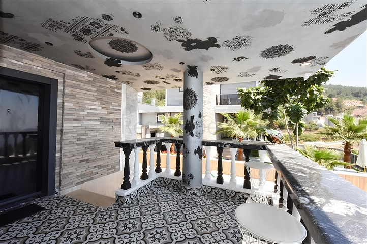 Furnished 3+2 villa in Bektash area