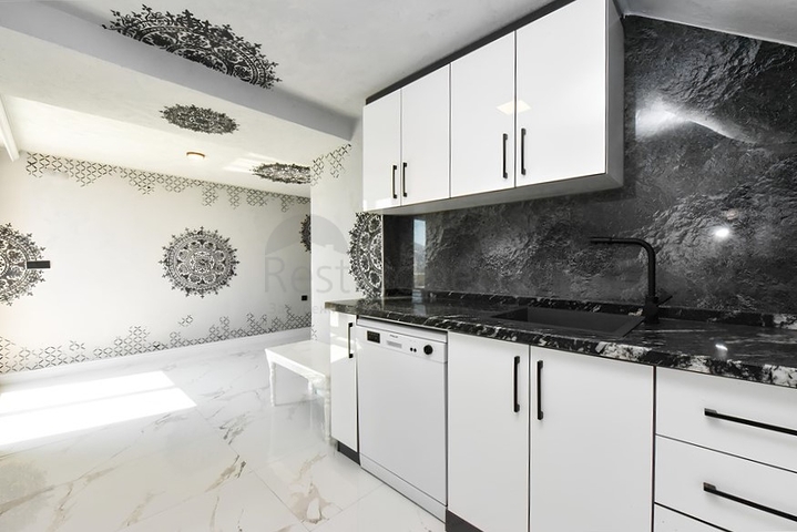 Furnished 3+2 villa in Bektash area