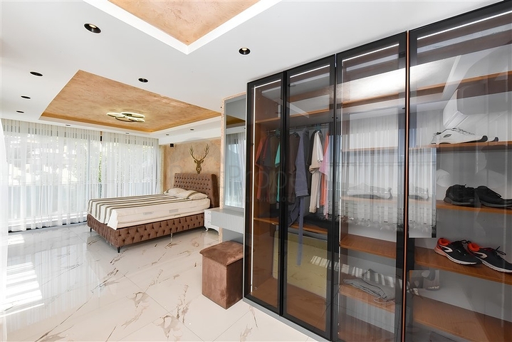 Furnished 3+2 villa in Bektash area