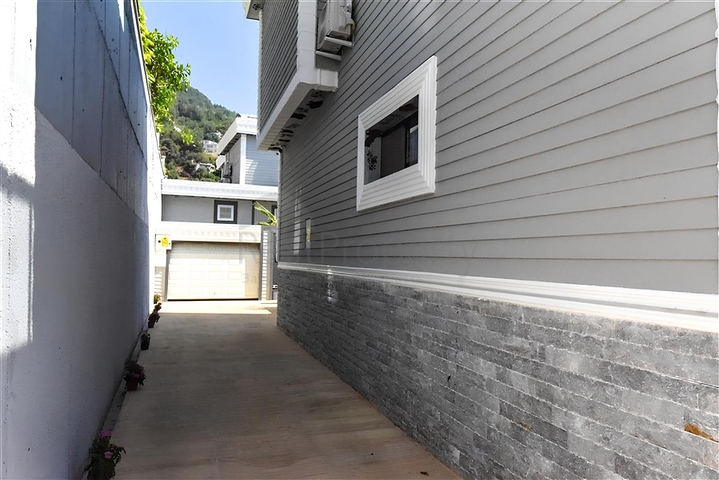 Furnished 3+2 villa in Bektash area