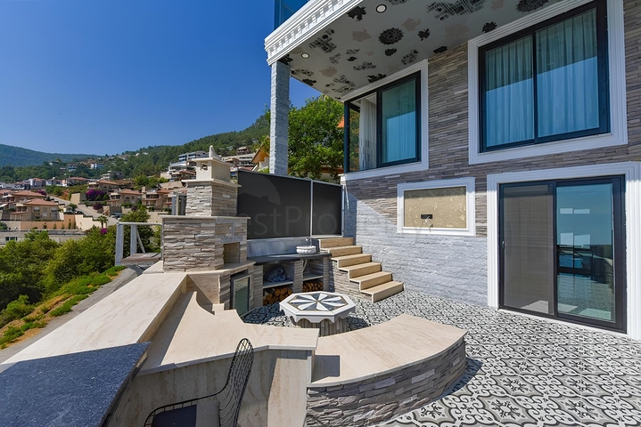 Furnished 3+2 villa in Bektash area